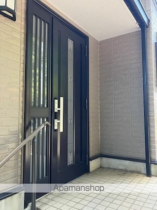 宿連寺戸建[4LDK/102.3m2]のエントランス