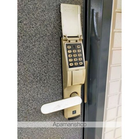 クレセント B棟の内装写真