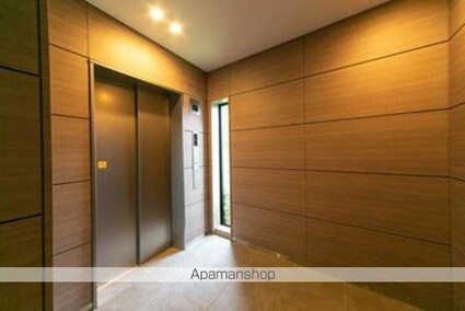 東京都新宿区早稲田町[1LDK/49.11m2]の共用部2