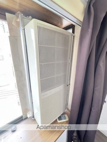 コレクション関目弐番館の内装写真