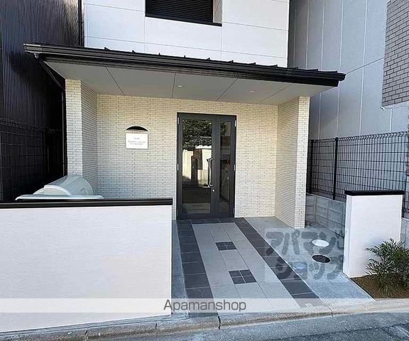 グラン堀川今出川の玄関写真