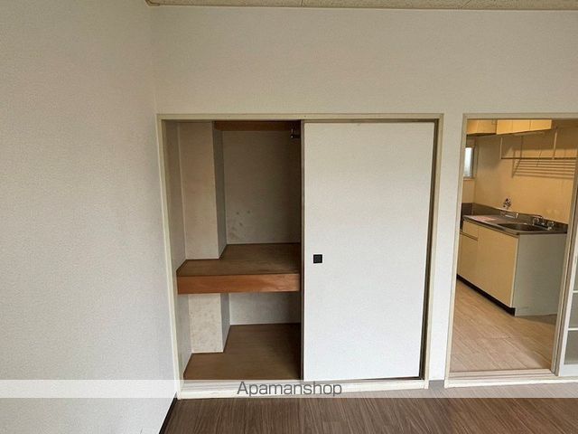 プチハウスしのざきの内装写真