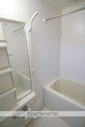 Ｔ’ｓ　ｇａｒｄｅｎ元町[1K/29.62m2]のバス