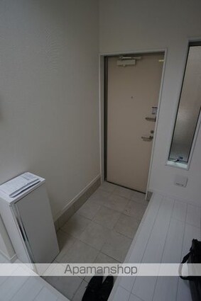 東京都新宿区若葉３丁目[1R/18.88m2]の玄関