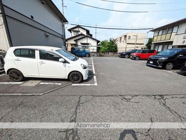サンビレッジチェリオ[2LDK/59.1m2]の駐車場3
