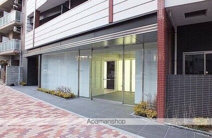 クリア　岩本町[2LDK/70.36m2]のエントランス1