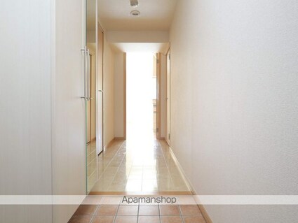 愛知県名古屋市千種区吹上１丁目[1LDK/46.7m2]の玄関