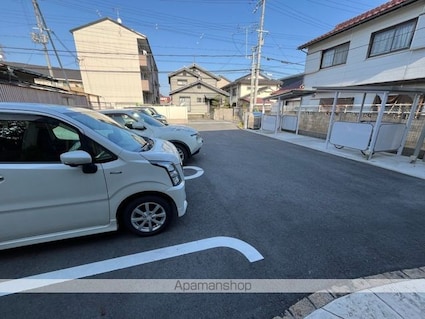 ボンヌ・ソワレ[1LDK/47.81m2]の駐車場