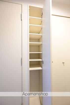 エスコート神田岩本町[1R/22.61m2]の玄関1