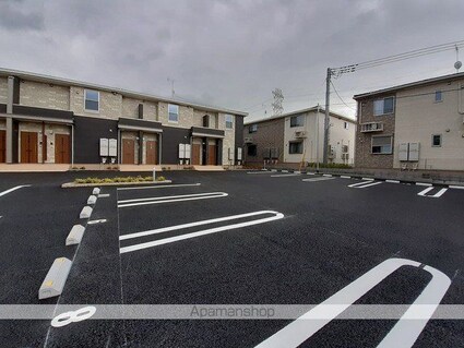 レフィナードＡ[2LDK/57.55m2]の駐車場