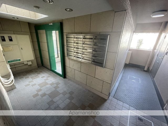 シェモワMの玄関写真