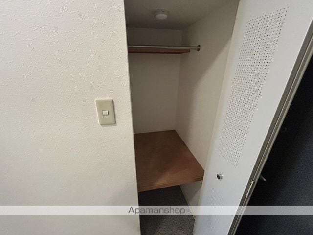 ミールズ江坂の内装写真