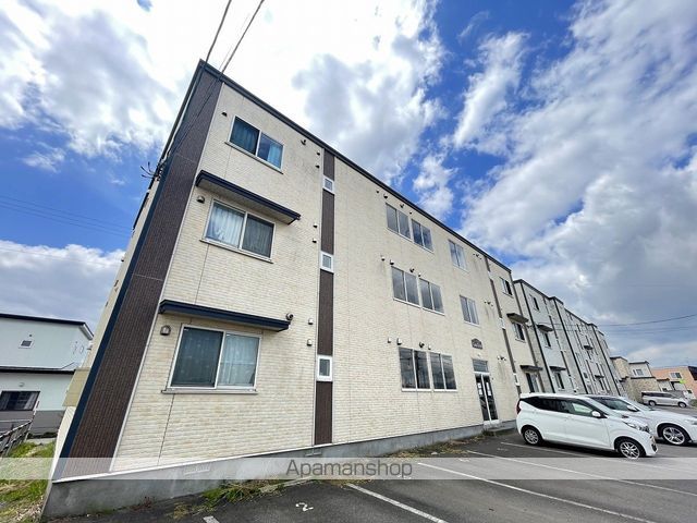 カーサクレストの外観写真