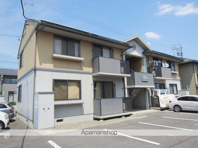 アーバングレイスC棟の外観写真