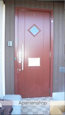 PLATZ・Eの玄関写真