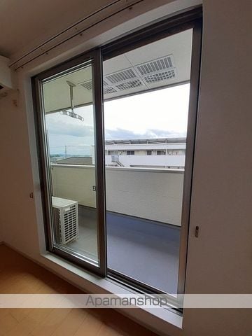モデルノ カーサの内装写真