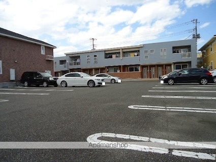 スターヴィレッジＦ[2LDK/58.8m2]の駐車場