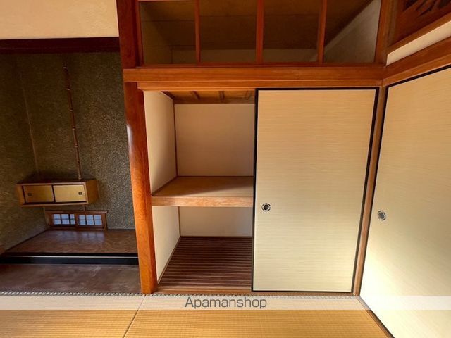 北内町1丁目貸家の内装写真