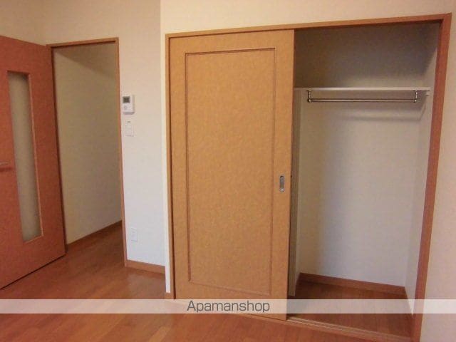 レオパレスランド諸岡の内装写真
