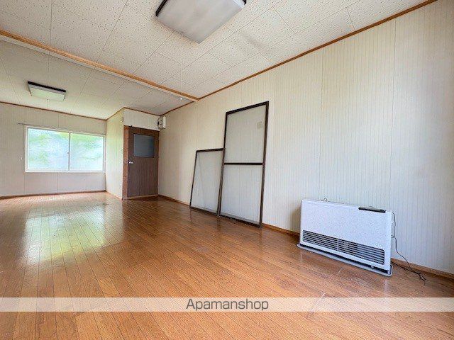 ＪＲ函館本線 滝川駅 バス乗車時間：15分 最寄りバス停で下車 徒歩3分 2階建 築60年の内装写真