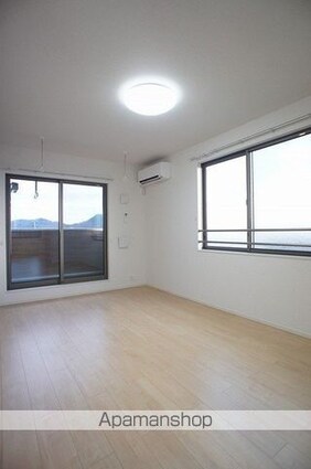 アイフレンド西原[1LDK/53.34m2]のリビング・居間