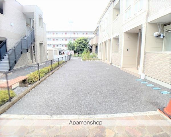 ラナンキュラスの玄関写真