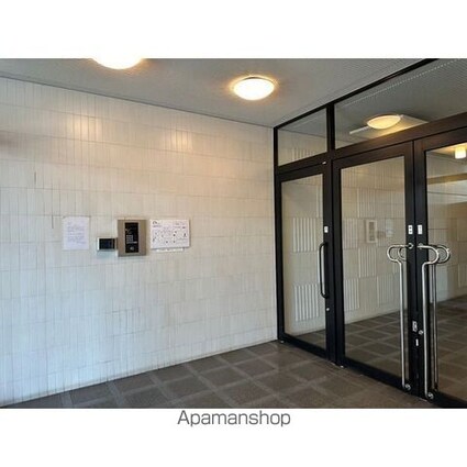 ＸーＯＶＥＲ２１覚王山[1LDK/33.39m2]のロビー