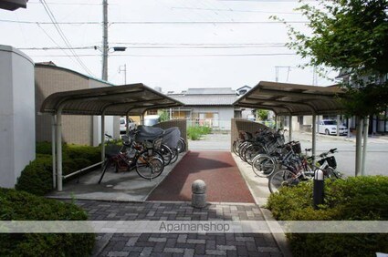 グランドマンション国母[2LDK/68.41m2]の共用部3