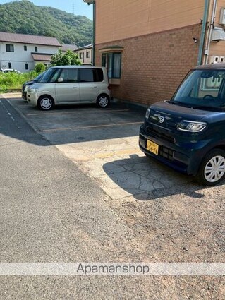 サザンクロス・ビュー[2K/42.23m2]の駐車場2