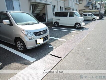 コーポオレンジ[2LDK/50.16m2]の駐車場2