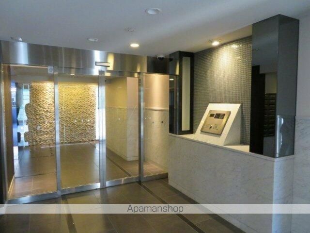 AXAS板橋本町の玄関写真