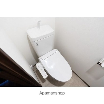 ザ・グラヴィティ新宿[2LDK/49.01m2]のトイレ