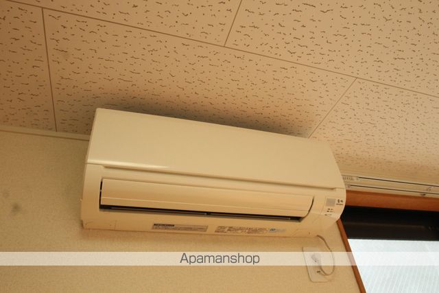 レオパレス三津屋北IIの内装写真