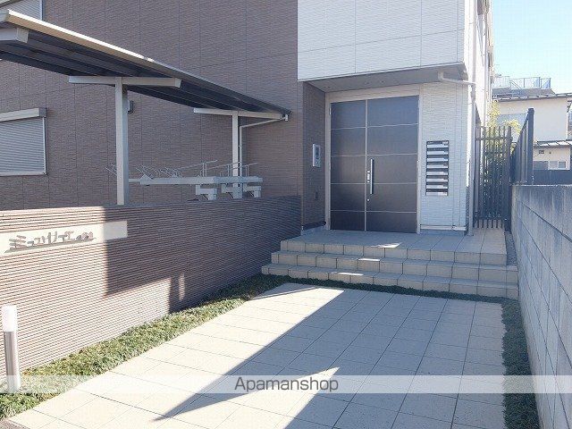 ミュリエの玄関写真