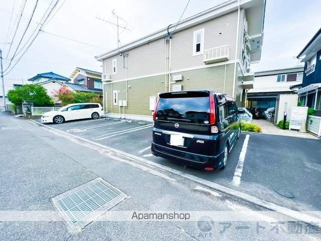 ブローテ・フルカワ[1LDK/41.25m2]の駐車場
