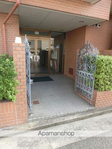 和歌山県和歌山市十番丁[1R/23.19m2]のエントランス1
