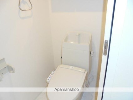 グレース・シャトー・エマⅢ[2LDK/56.89m2]のトイレ