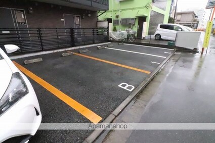 レオネクスト寿[1K/23.02m2]の駐車場