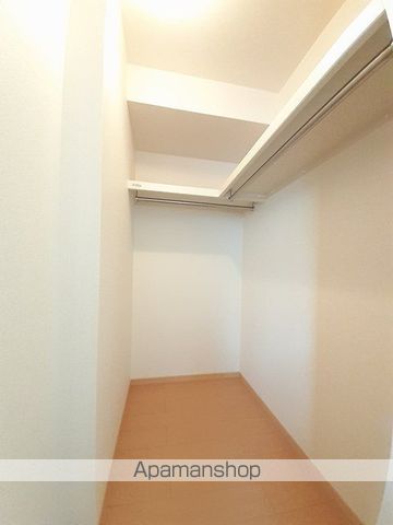 カルフール・Kの内装写真