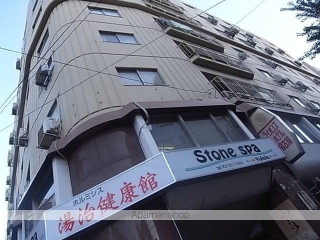 ライオンズ名古屋ビルの玄関写真