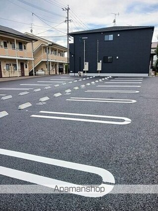 ラ　クラルテ　ａ[1LDK/50.01m2]の駐車場