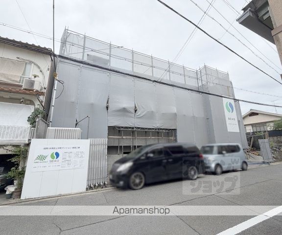 伏見区上中町マンションの外観写真