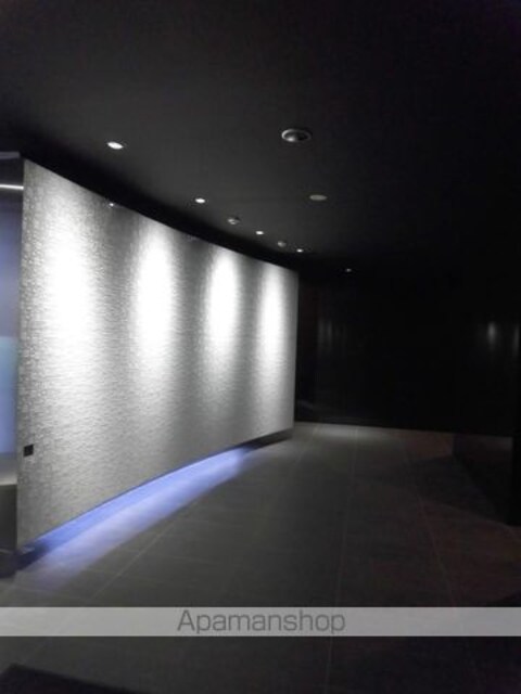 東京都世田谷区瀬田３丁目[1R/25.9m2]のエントランス