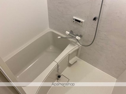 ミュー亀井町[1K/32.58m2]のバス