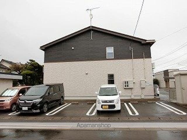 コスメニアの外観写真