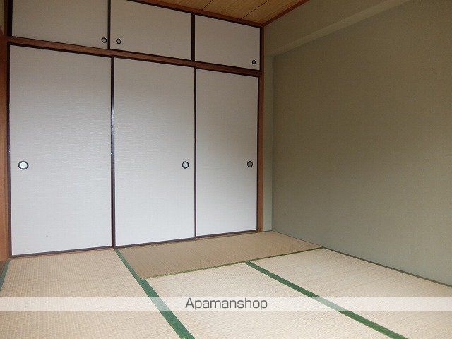 小鳩マンションの内装写真