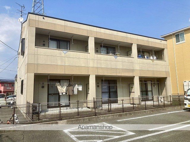 シャルムコートの外観写真