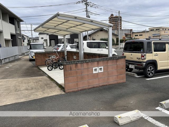 アクセル ウエストの内装写真