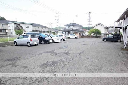 ハインハイツ小林Ａ[1R/17.39m2]の駐車場