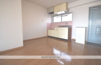 ＡＩＭＥＥ　ＶＩＢＥＲＴ（旧：第６６杉フラット）[2DK/38.88m2]のリビング・居間